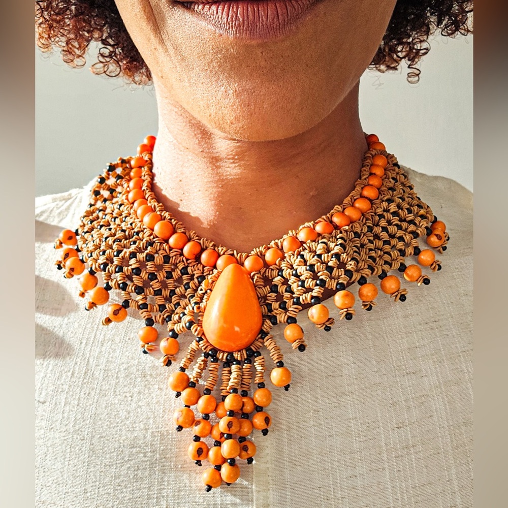 Natural Necklace Handmade from the Native Brazilian Tribe “Sateré Mawé” Made of